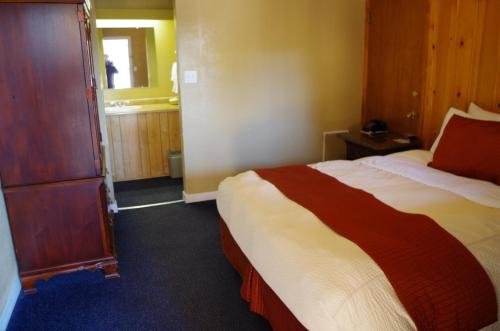 riviera motor lodge