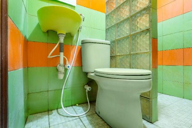 collection o kebon jeruk near taman balai kota