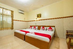 collection o kebon jeruk near taman balai kota