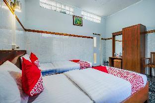 collection o kebon jeruk near taman balai kota