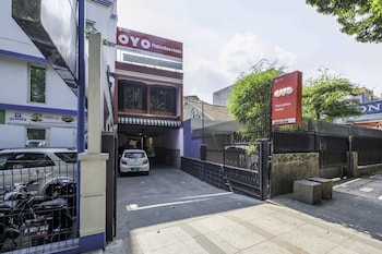 collection o kebon jeruk near taman balai kota