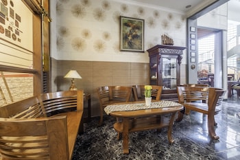 collection o kebon jeruk near taman balai kota