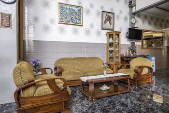 collection o kebon jeruk near taman balai kota