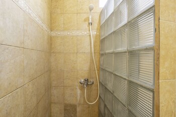 collection o kebon jeruk near taman balai kota