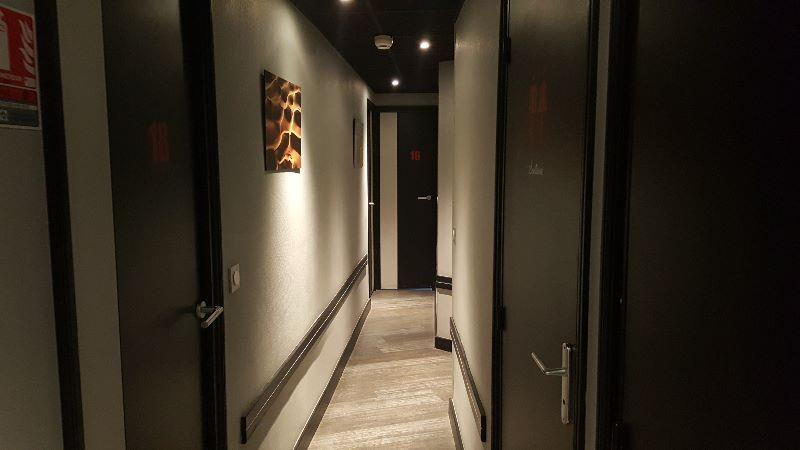 cafe hotel de lavenir