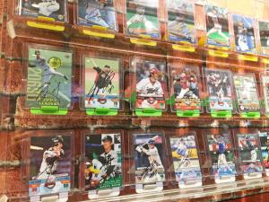 la hotel baseball theme hall