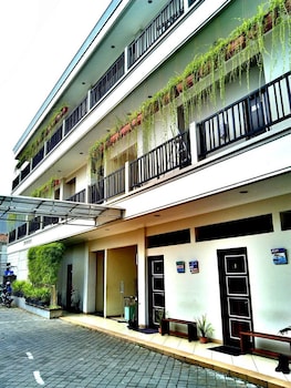 C3 Hotel Ungaran,Salatiga>>Central Java,2 star