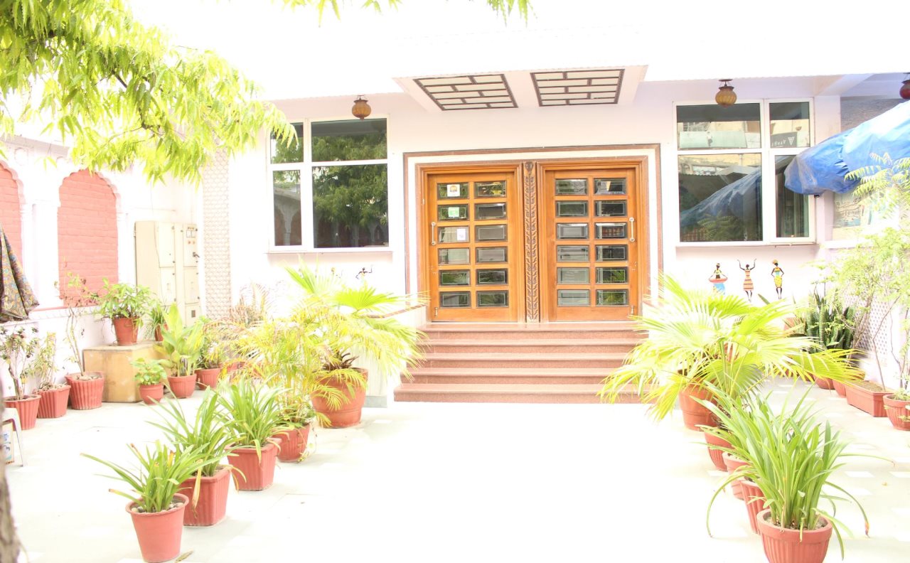 hotel the chit chat palace