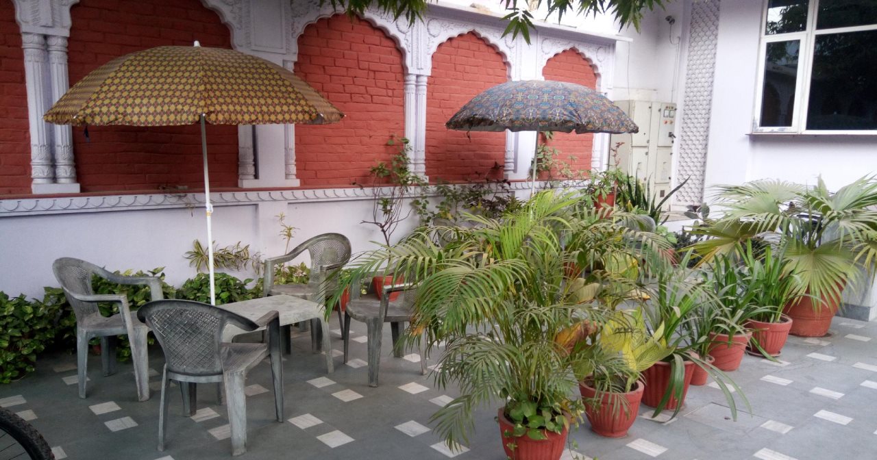 hotel the chit chat palace