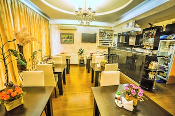 qeroli old town