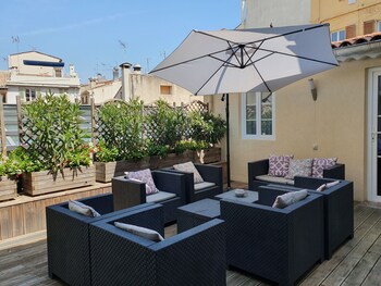 irin hotel