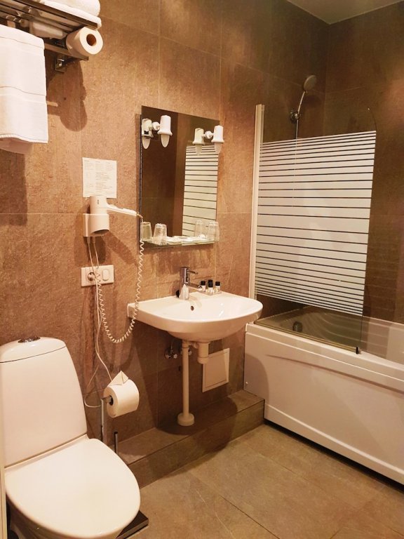 irin hotel