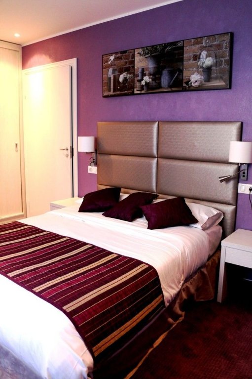 irin hotel