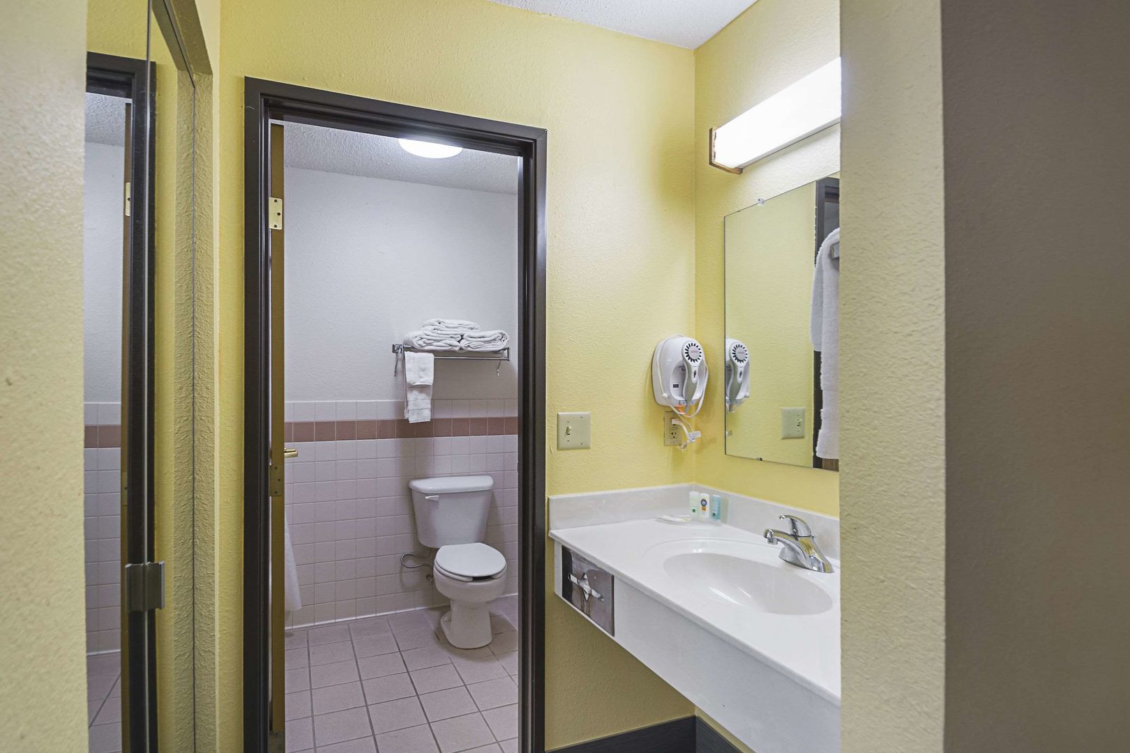 quality inn and suites harrington milford