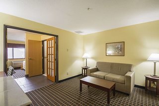 quality inn and suites harrington milford