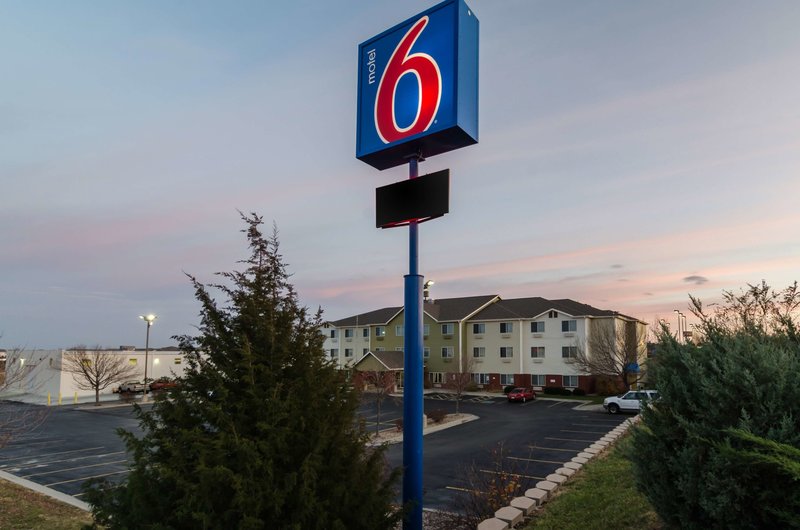 motel 6 lincoln ne