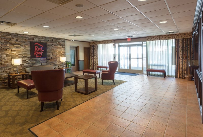 red roof inn and suites dekalb