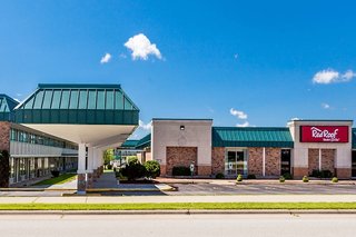 red roof inn and suites dekalb
