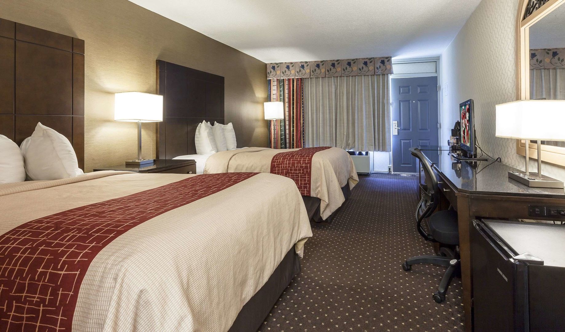 red roof inn and suites dekalb