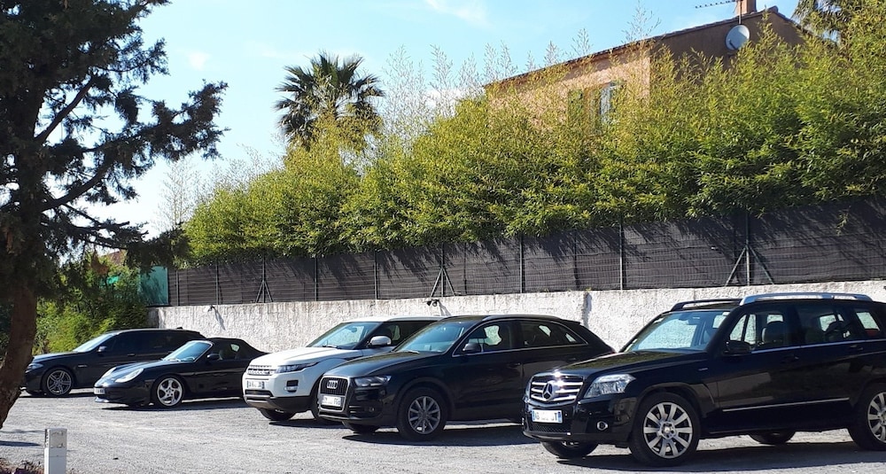 hotel les jardins de bormes sauna and jacuzzi