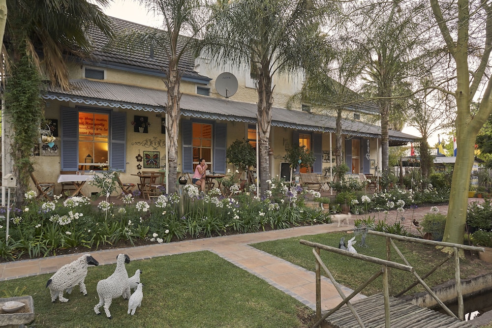 yellow aloe guesthouse