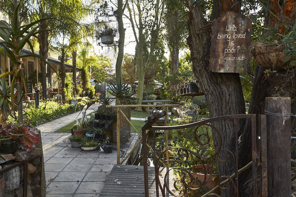 yellow aloe guesthouse