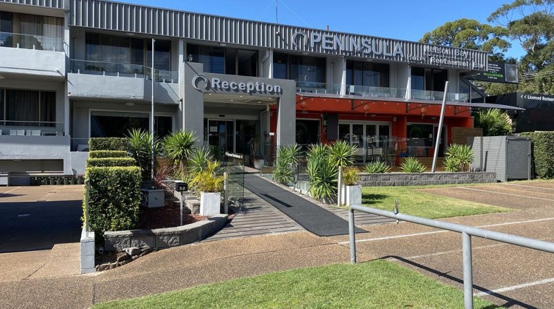 peninsula nelson bay motel and serviced apartments