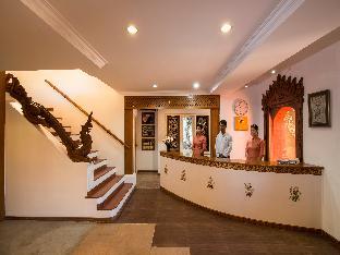 Thurizza Hotel,Near Payathonzu Temple,3 star