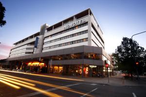 Novotel Canberra,Australian Capital Territory>>Canberra,5 star