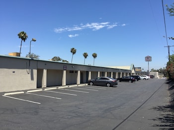 Mikado Hotel,Hollywood>>Burbank,3 star
