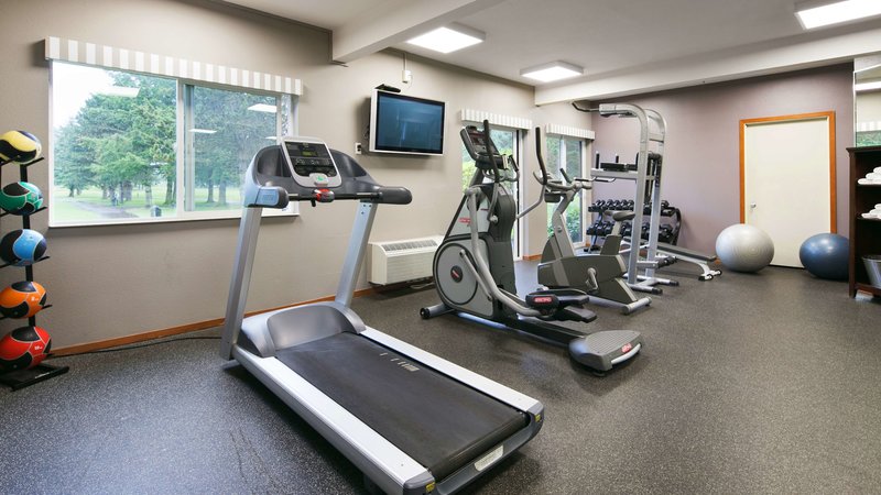 best western plus plaza by the green