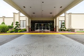 Clarion Hotel & Aqua Lagoon Waterpark,Hampden>>Chicopee,3 star