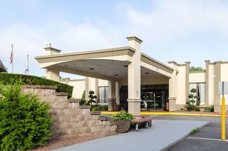 Clarion Hotel & Aqua Lagoon Waterpark,Hampden>>Chicopee,3 star
