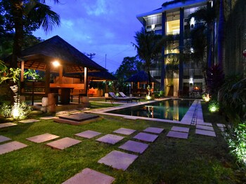 ganga hotel and apartments