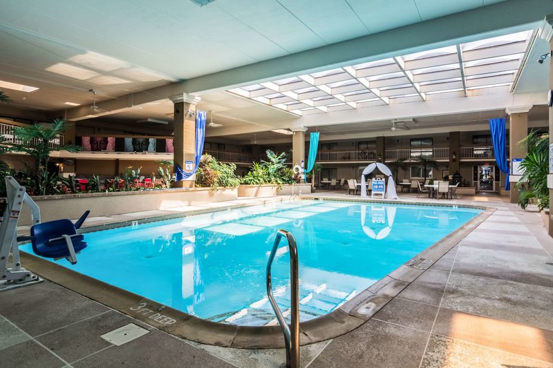 the plaza inn and suites