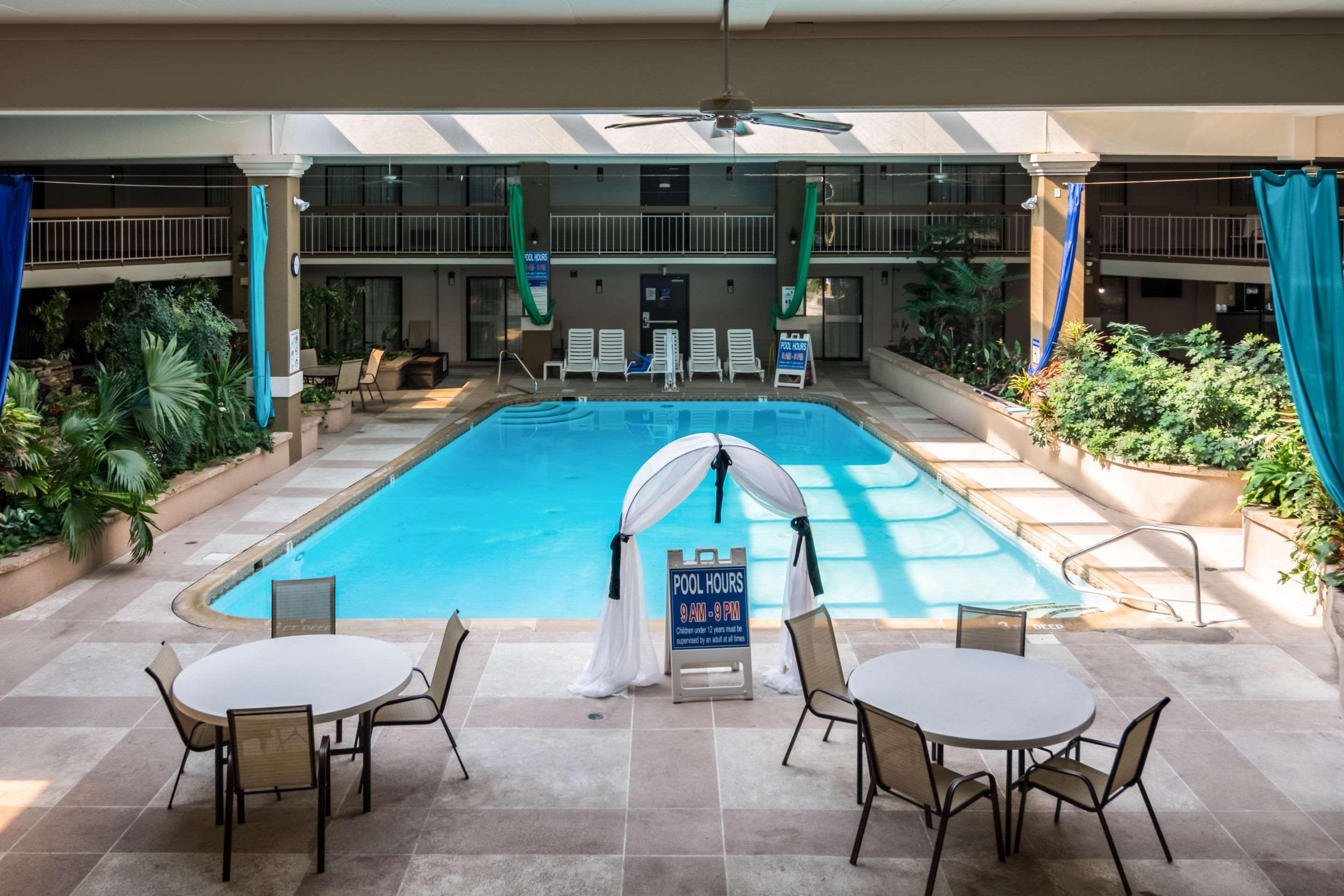 the plaza inn and suites