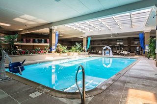 the plaza inn and suites
