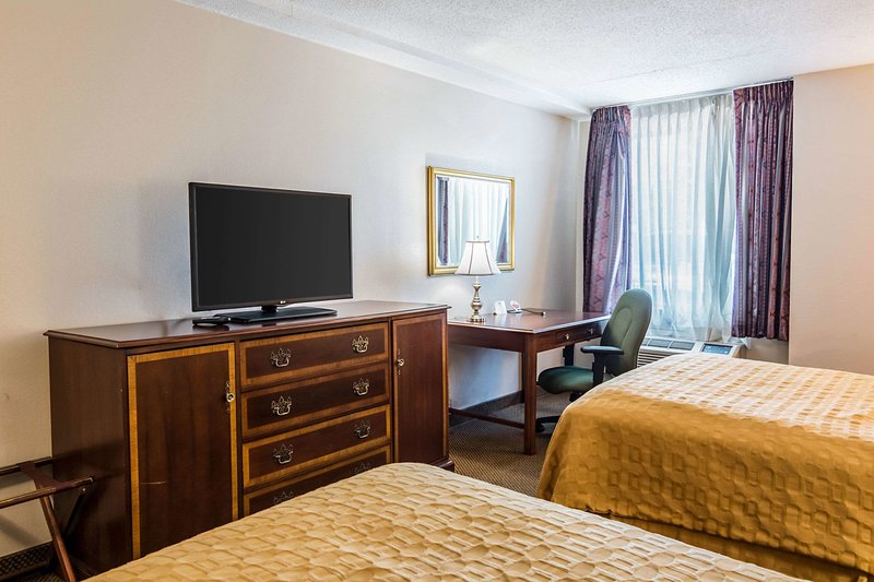 the plaza inn and suites