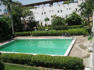 Hotel Navaratan Palace,The 2.5-Star Hotel Navaratan Palace Offers Comfort And Convenience Whether You're On Business Or Hol,2 star