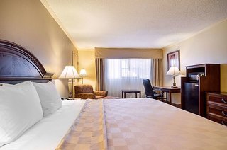 Clarion Inn,Garden City>>Dodge City,3 star