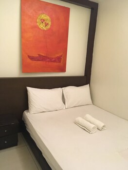 spot on 90139 hotel galaxy