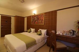 srivar hotels