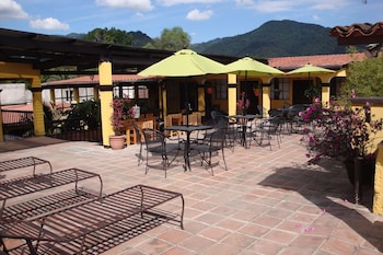 las camelias inn
