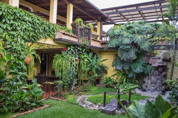 las camelias inn