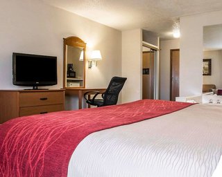 Baymont By Wyndham Flint Airport North,Flint Township>>Flint,3 star
