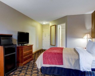 Comfort Inn Foxboro - Mansfield,Mansfield>>Foxboro,3 star