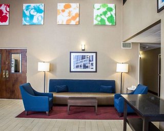 Comfort Inn & Suites Fuquay Varina,Middle Creek>>Fuquay-Varina,3 star