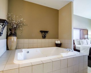 comfort inn garden city
