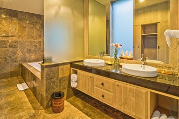 labak river hotel by eps