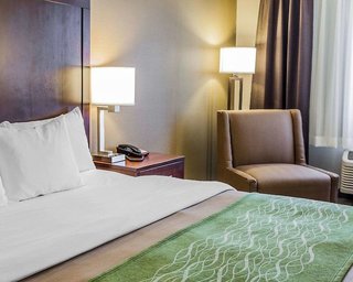 comfort inn kent seattle